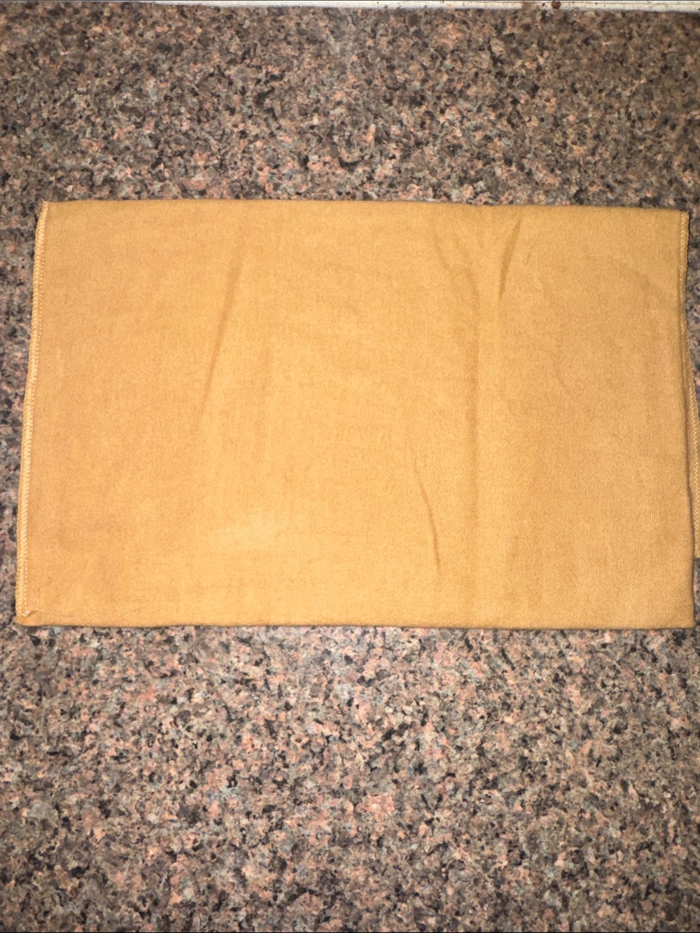 Louis Vuitton Yellow Dust Bag with Center LV Emblem - Picture 2 of 5